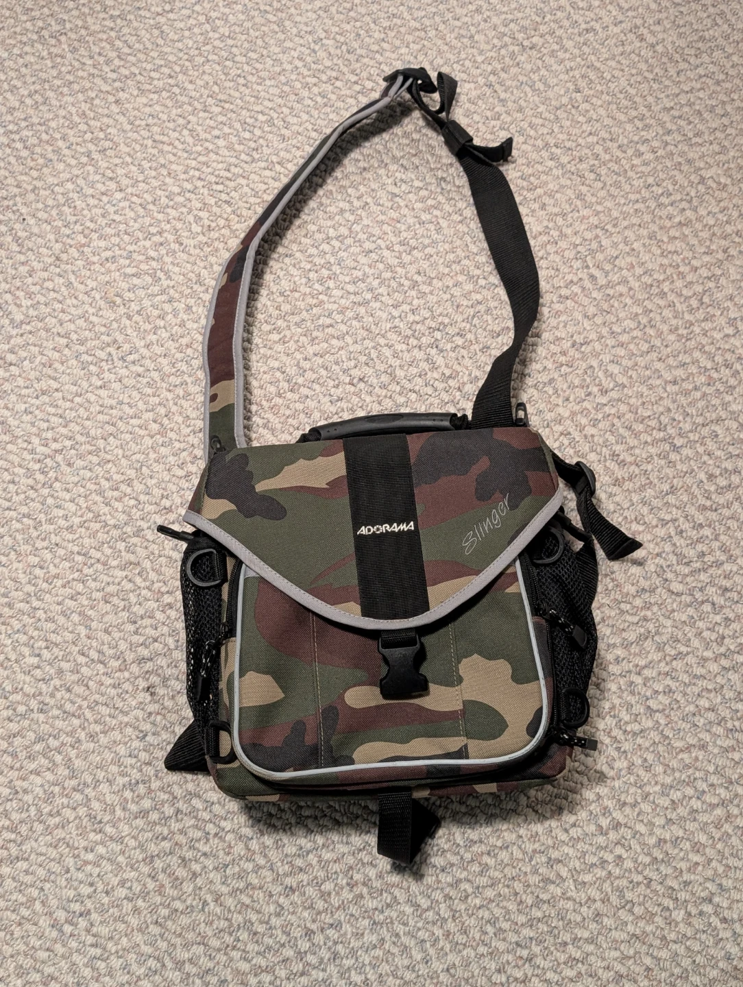 Adorama Slinger Camera Bag - Camo