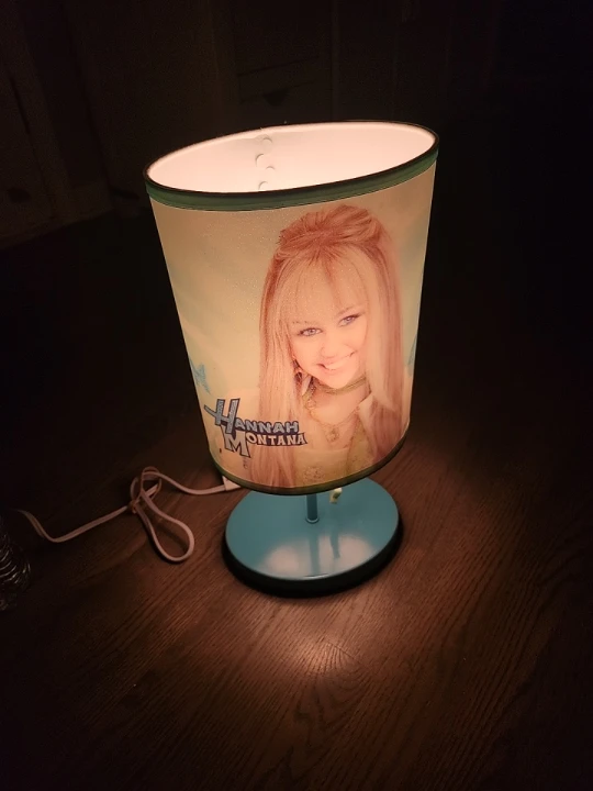 Y2K Hannah Montana/Miley Cyrus 3D Lenticular Magic desk lamp
