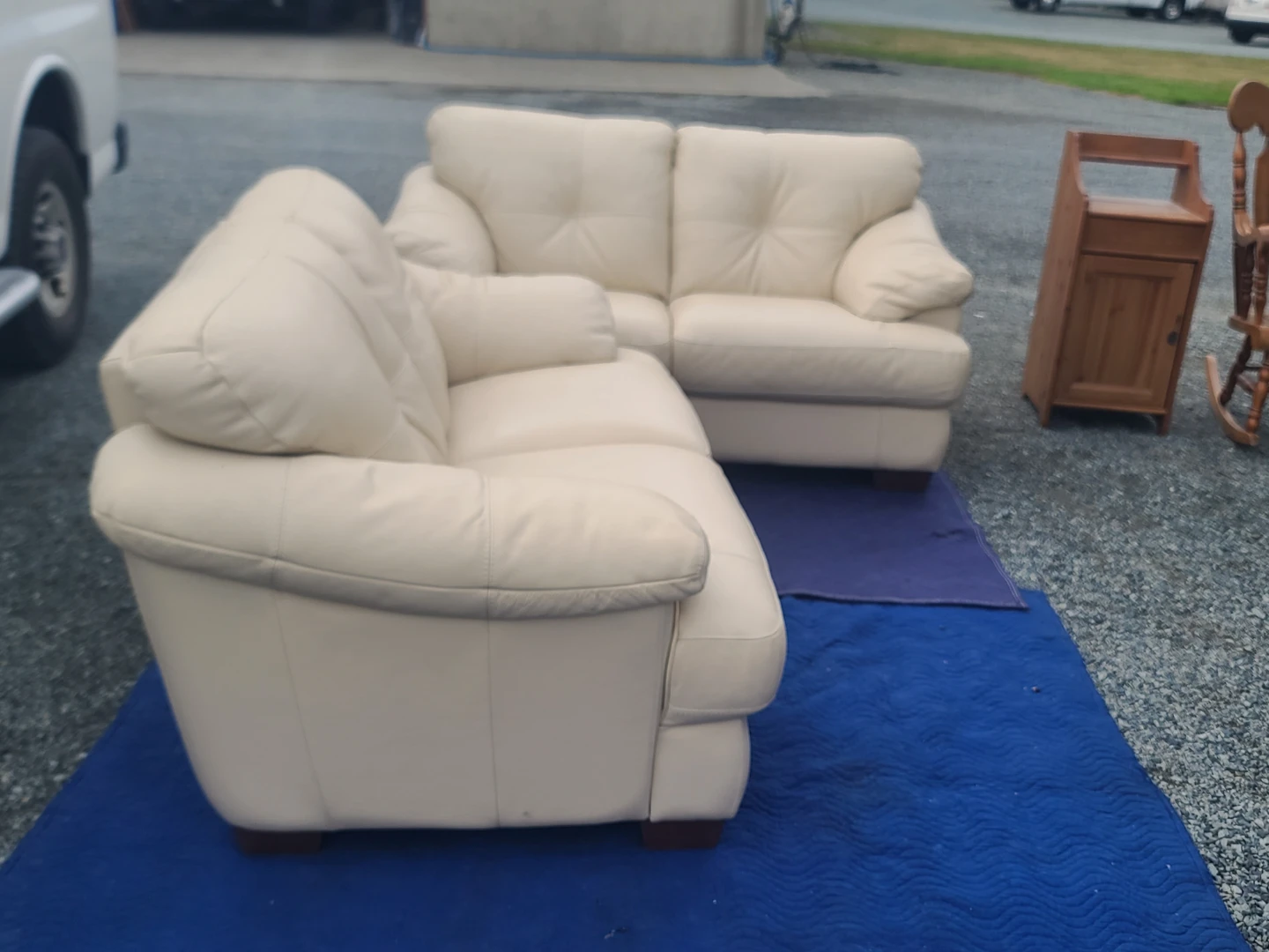 Chateau d'Ax Italian Leather Sofa & Loveseat Set – Made in Italy - photo 5