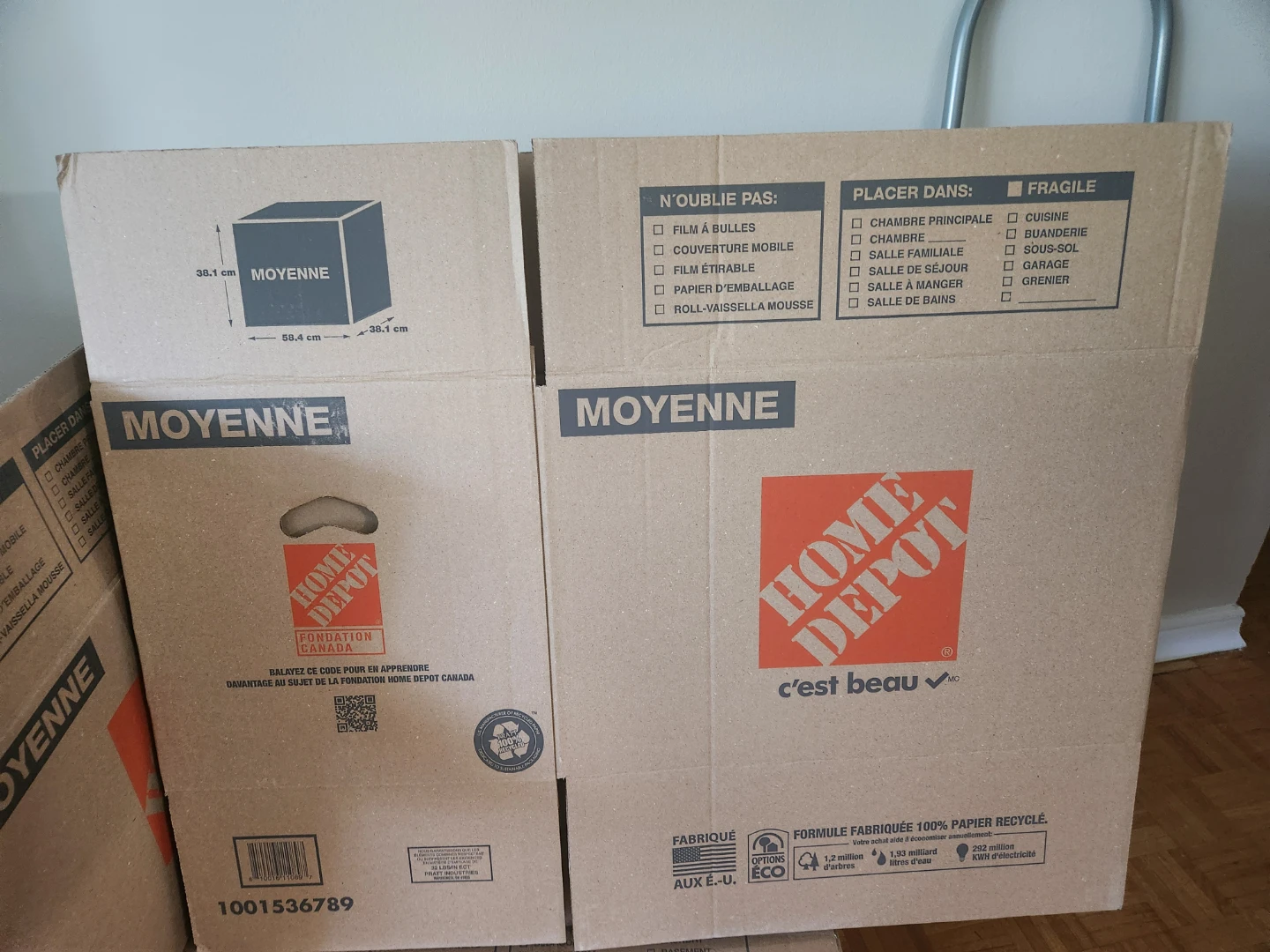 Medium Moving Boxes and TV Box - photo 2