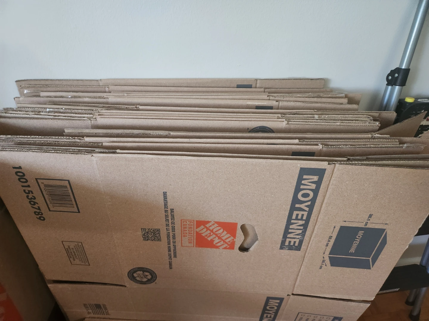 Medium Moving Boxes and TV Box