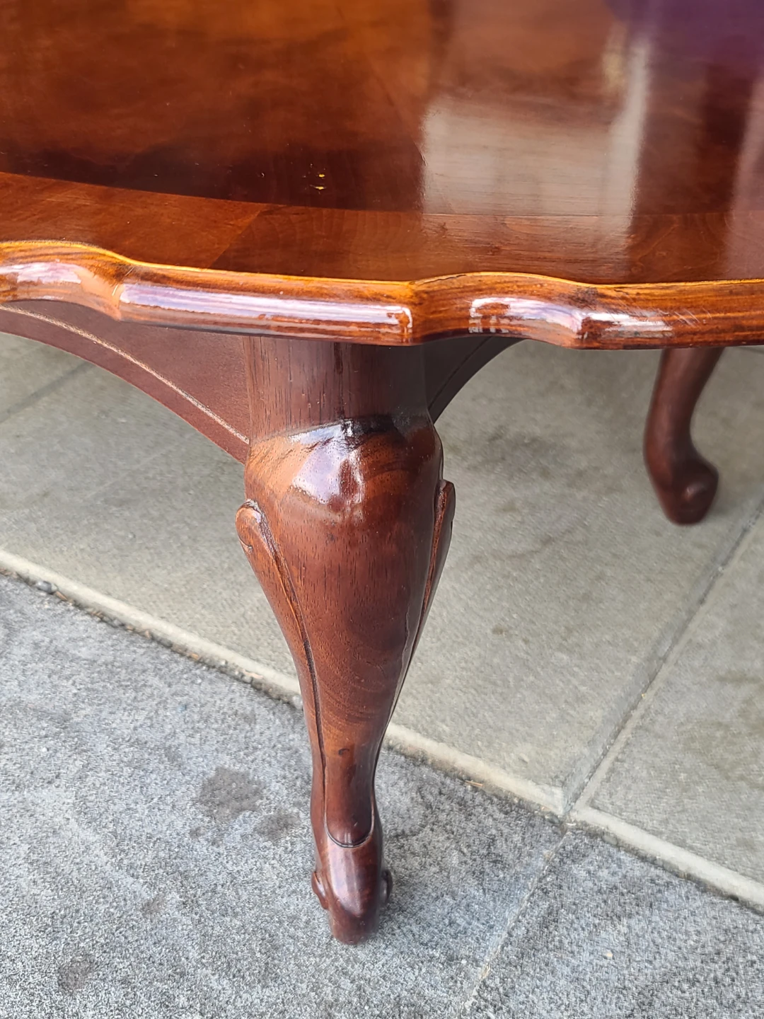 Oval Queen Anne Style Wood Coffee Table - photo 5