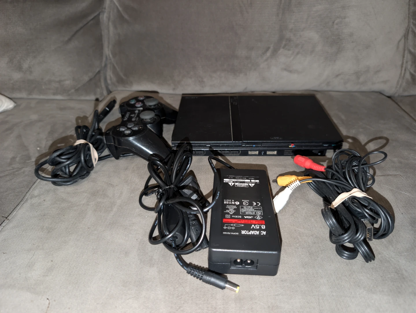 Sony PlayStation 2 slim AS-IS slight defect (Broken controller) - photo 2