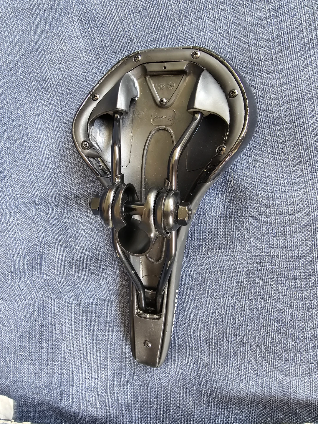 Raleigh Bicycle Seat new - photo 3