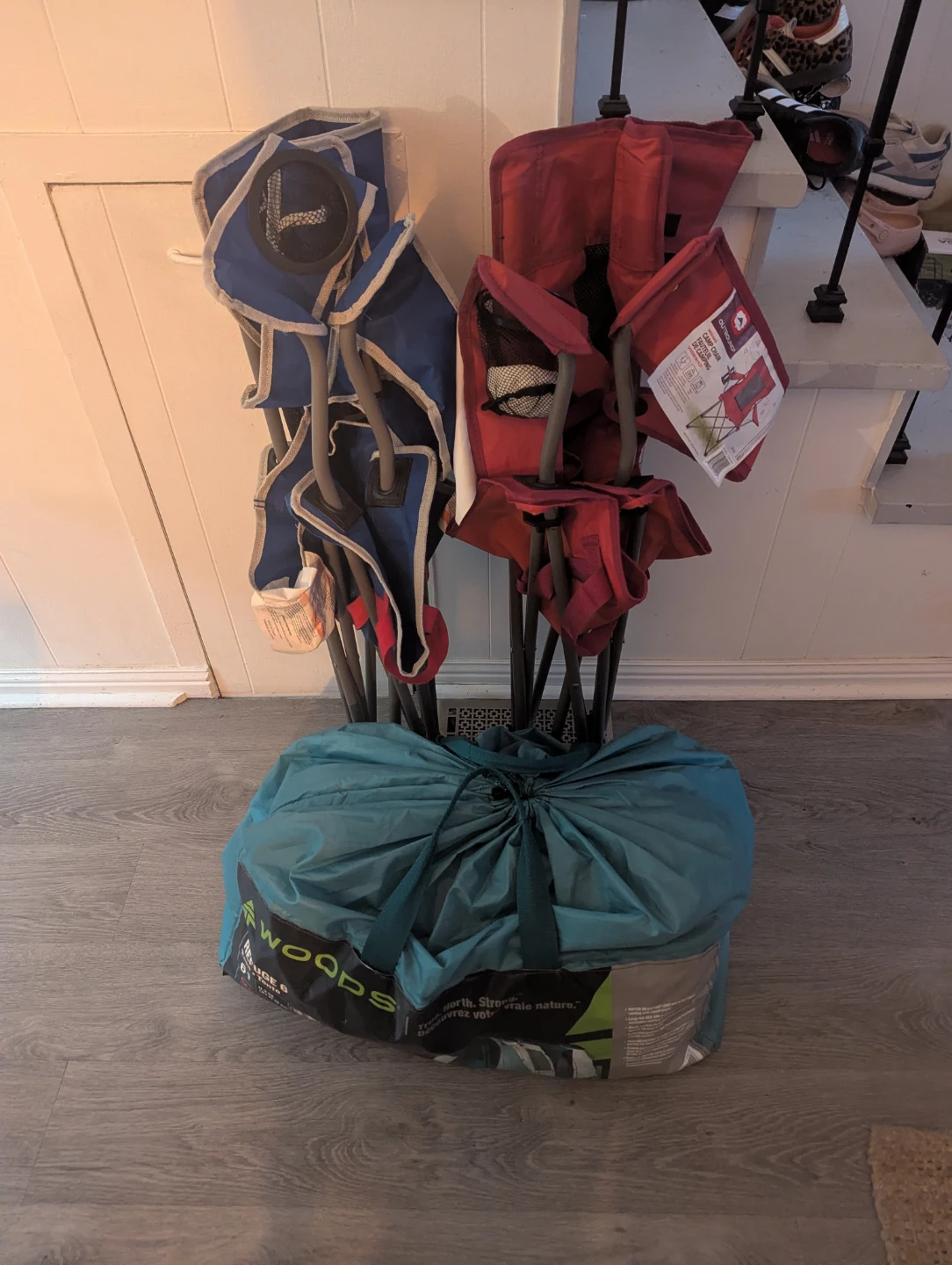 Woods Refuge 6-Person Tent + 2 Camping Chairs