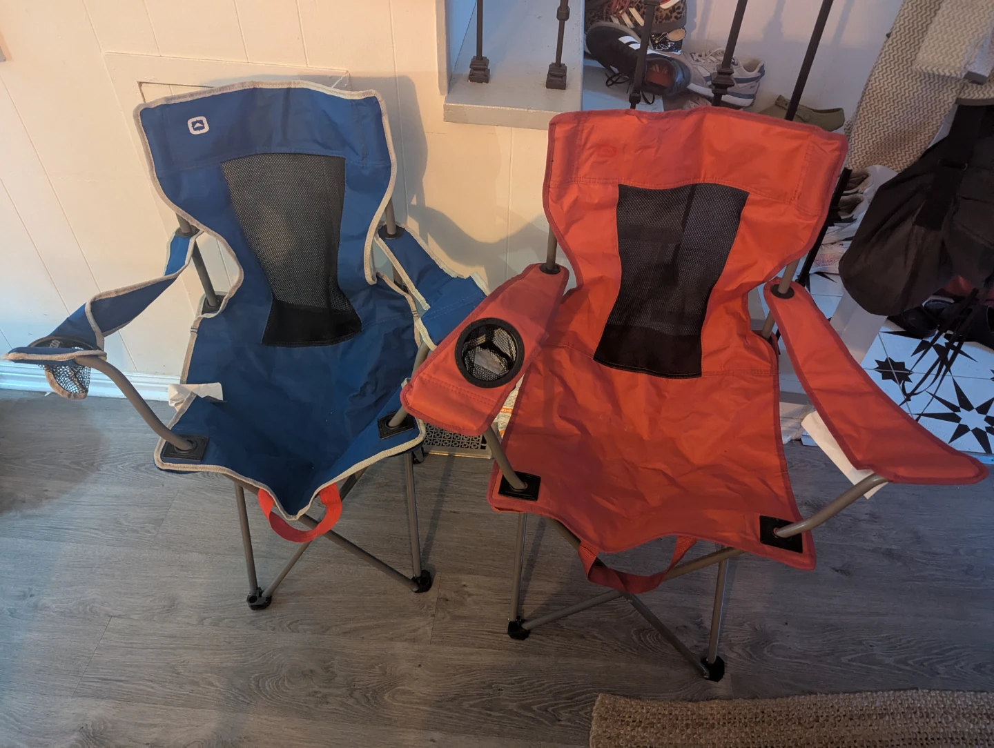 Woods Refuge 6-Person Tent + 2 Camping Chairs - photo 3