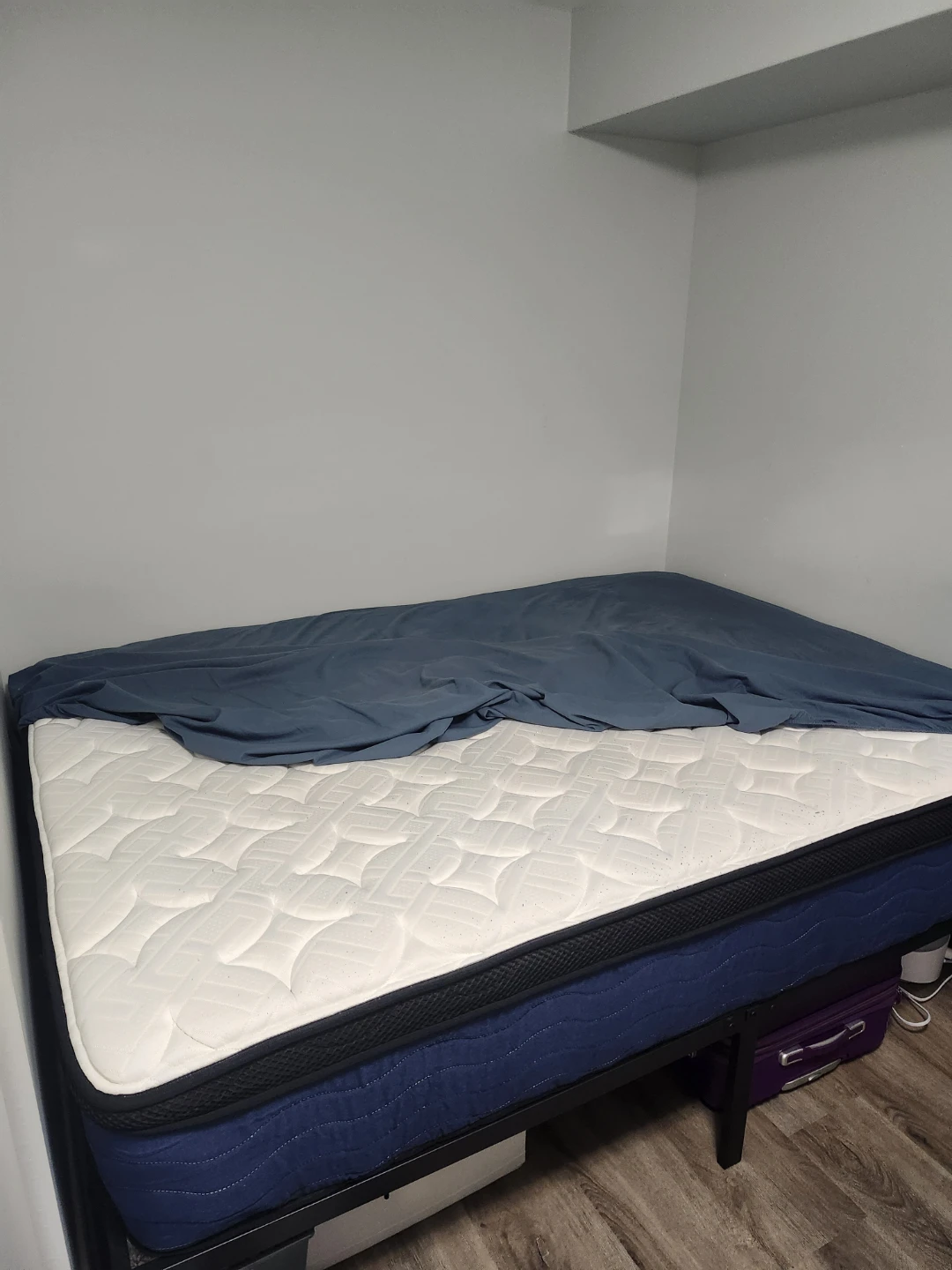 Queen Size Hybrid Medium Cooling Gel Memory Foam Mattress - photo 2