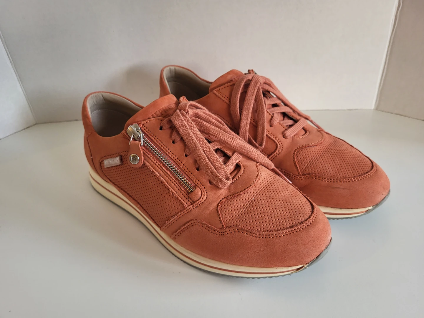Mephisto Women's Casual Shoes Size 7.5