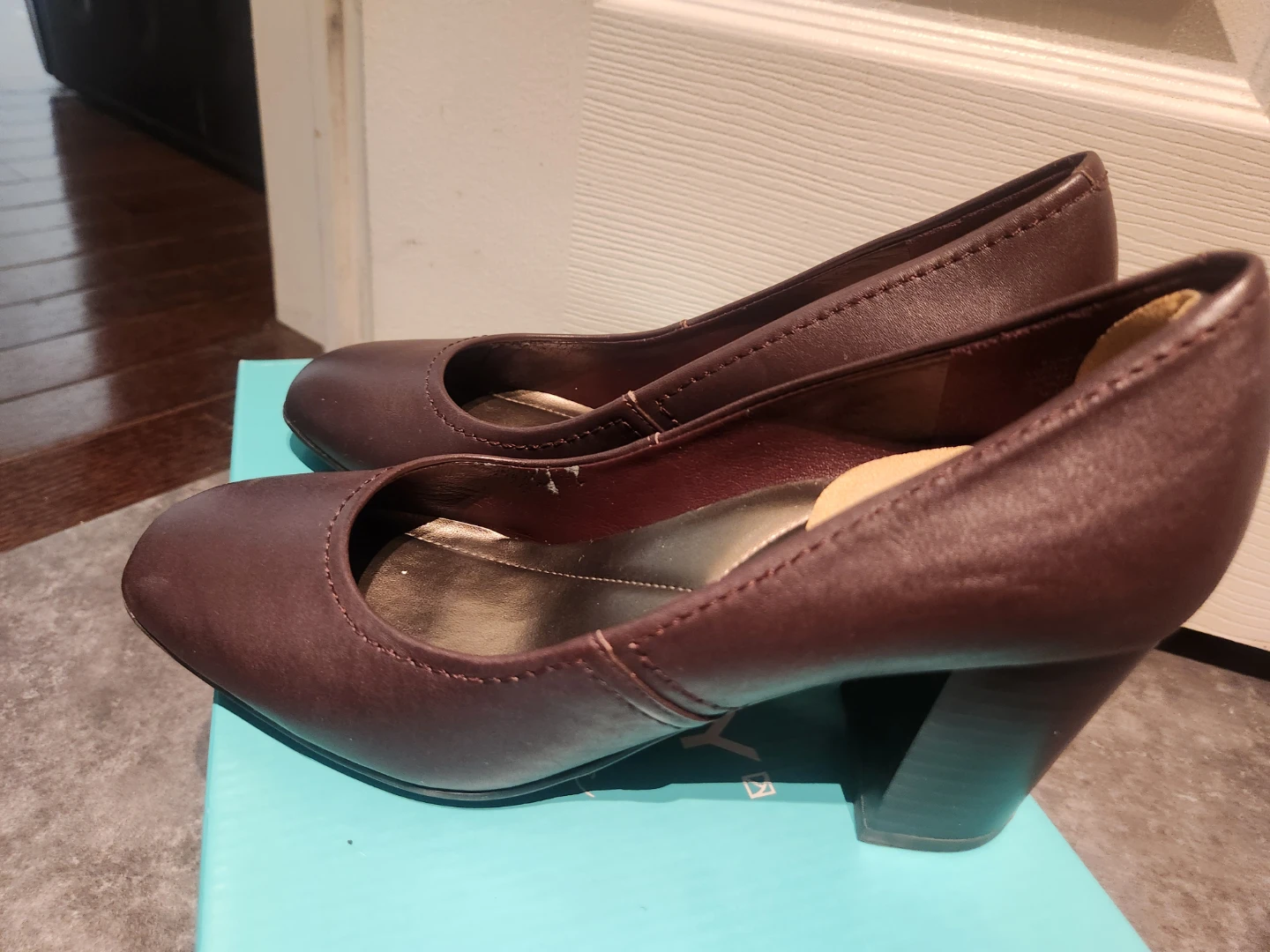 Brown Leather Pumps - photo 3
