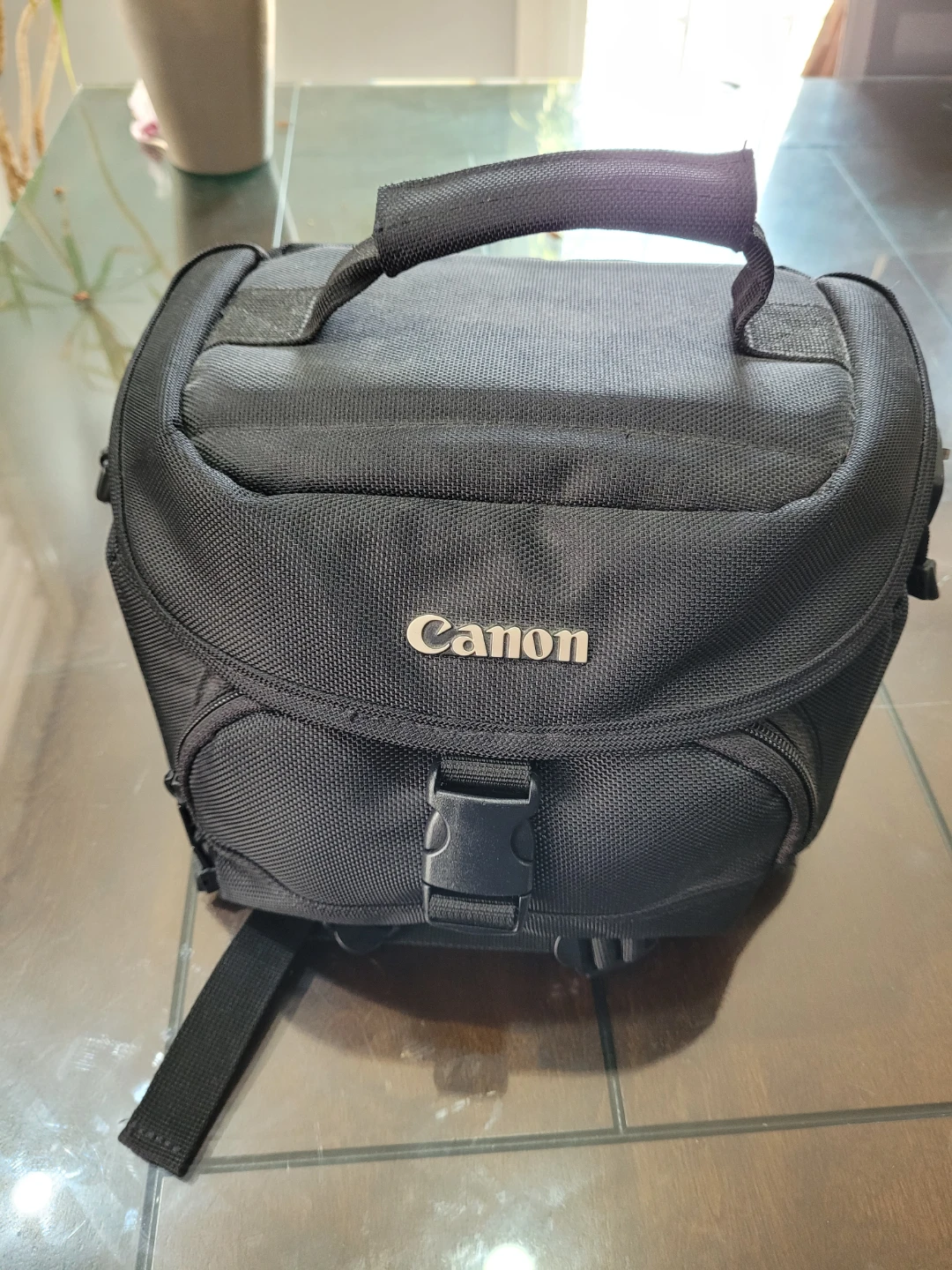 Canon eos rebel t3i DSLR with accessories and tripod. - photo 3
