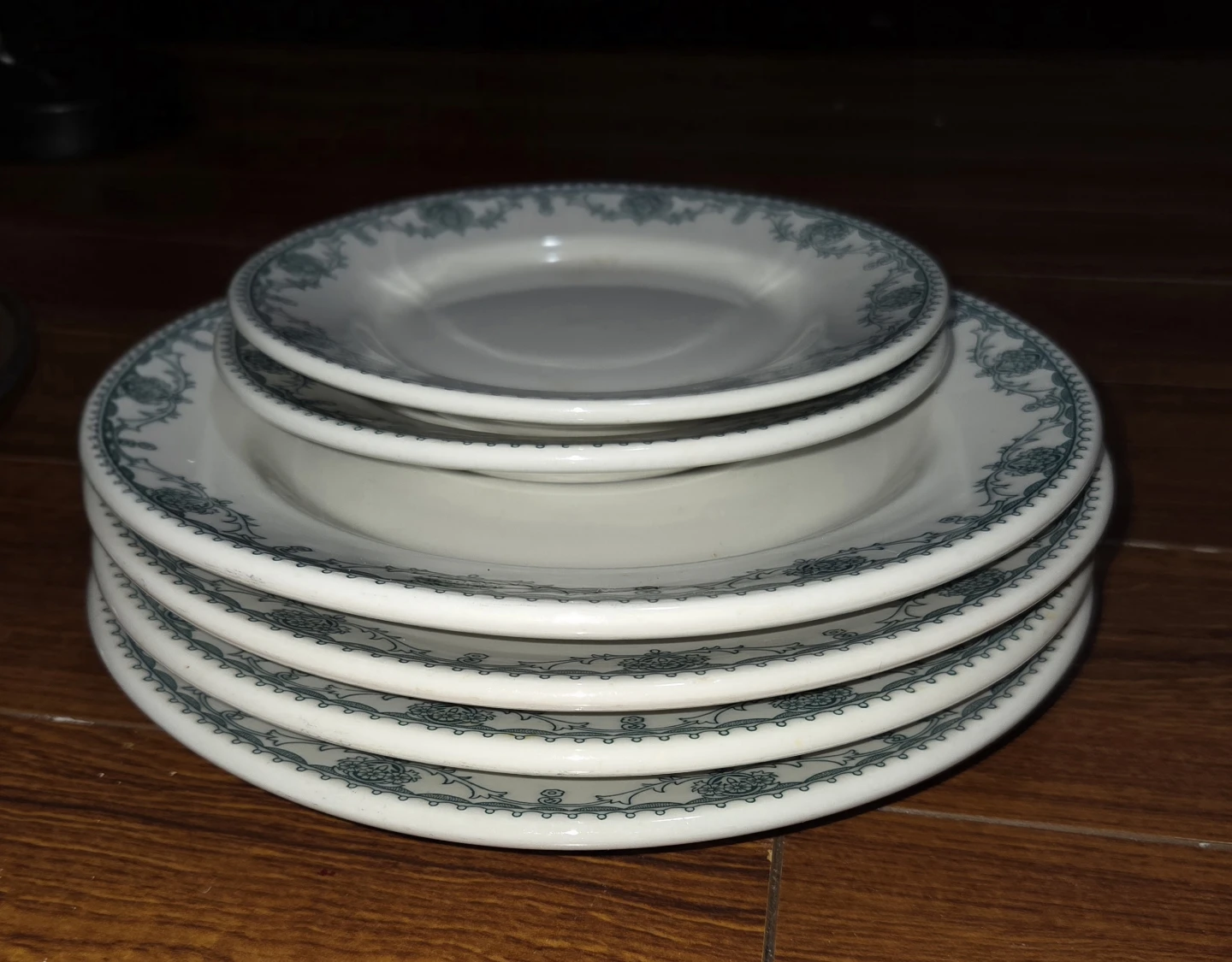Set of 5 Small Plates with Green Pattern - photo 2