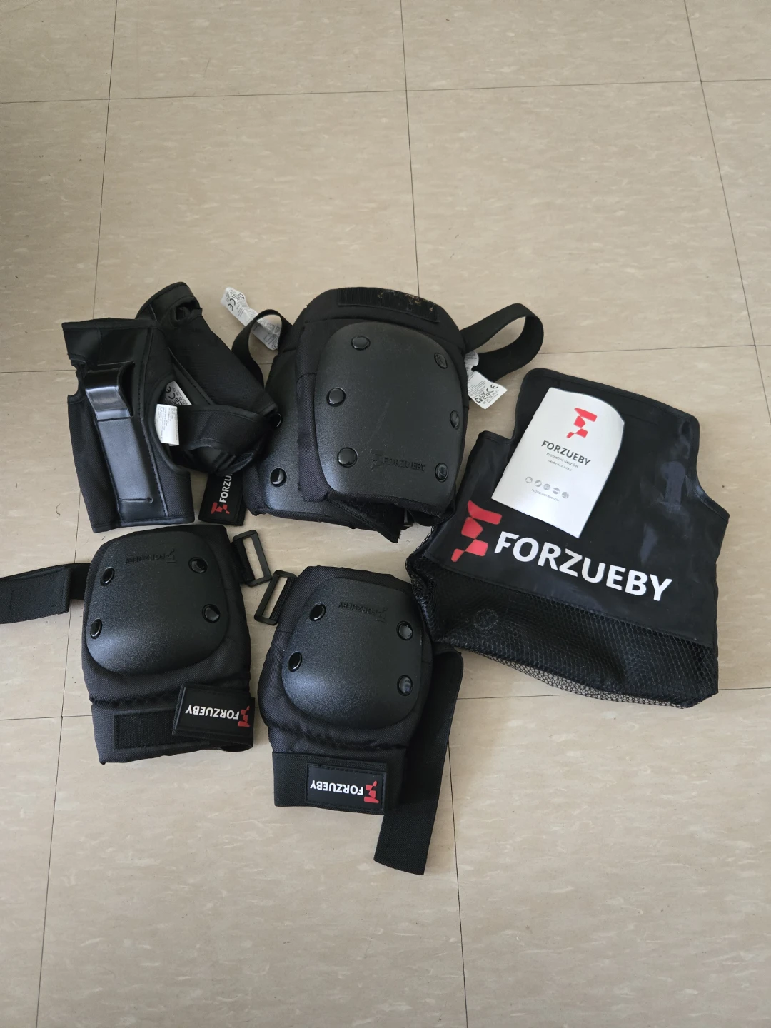 Forzueby Protective Gear Set - photo 2