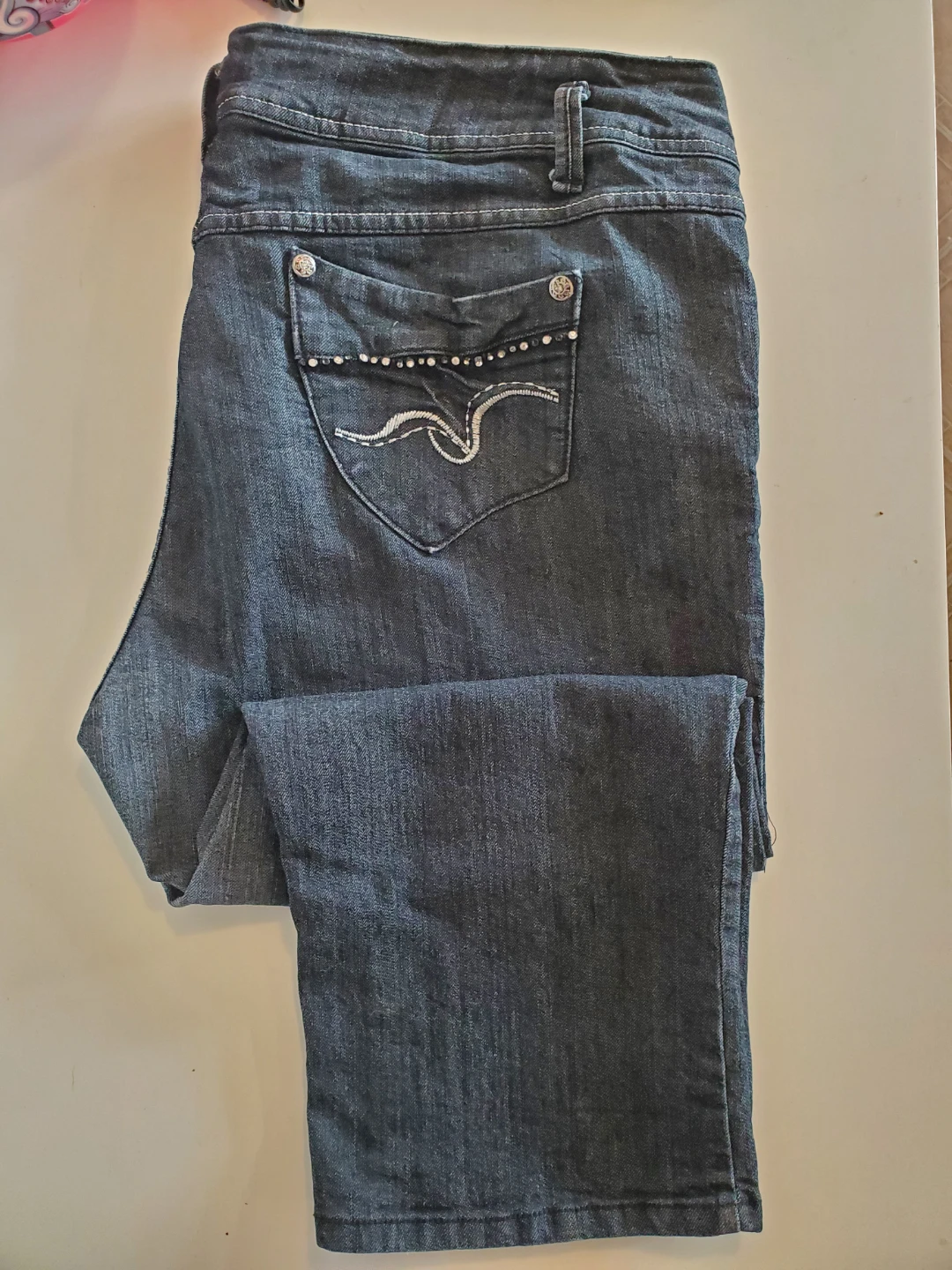 SUKO JEANS CAPRIS...SIZE 20