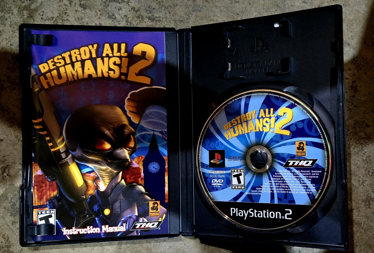Destroy All Humans! 2 for PlayStation 2 - photo 2