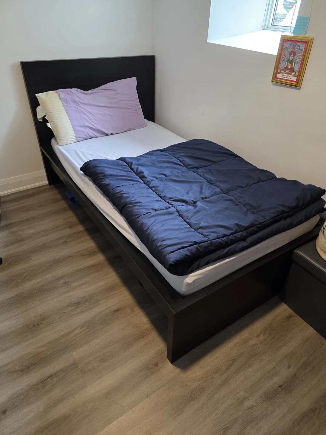 Ikea malm twin bed frame with mattress