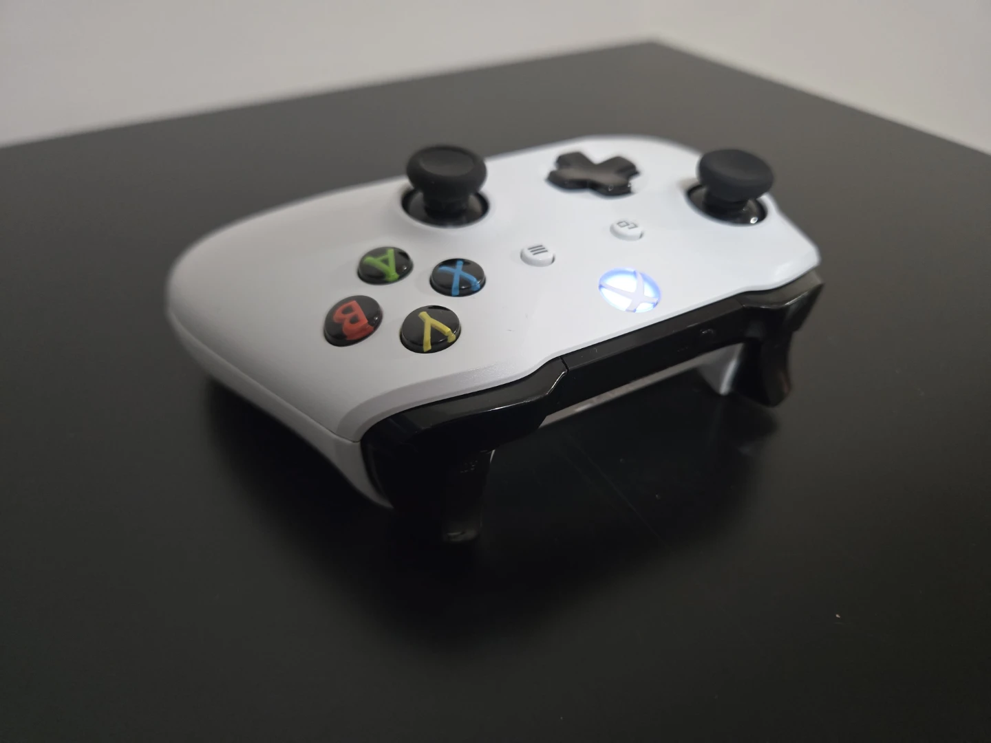 Microsoft Xbox One Wireless Controller / White - photo 3