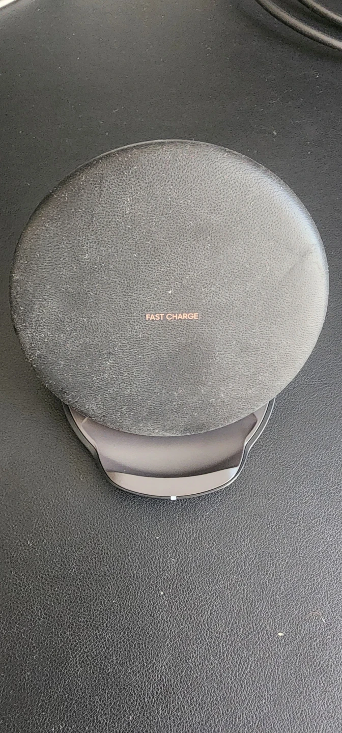 Samsung Fast Charge Wireless Charging Pad - photo 2