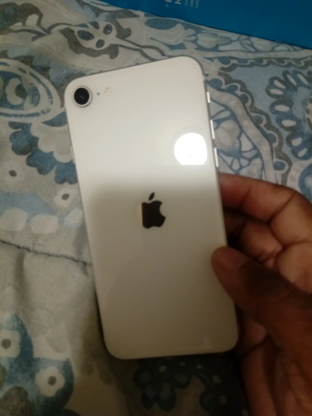 Apple iPhone SE (7rd Gen) Smart Display - photo 2