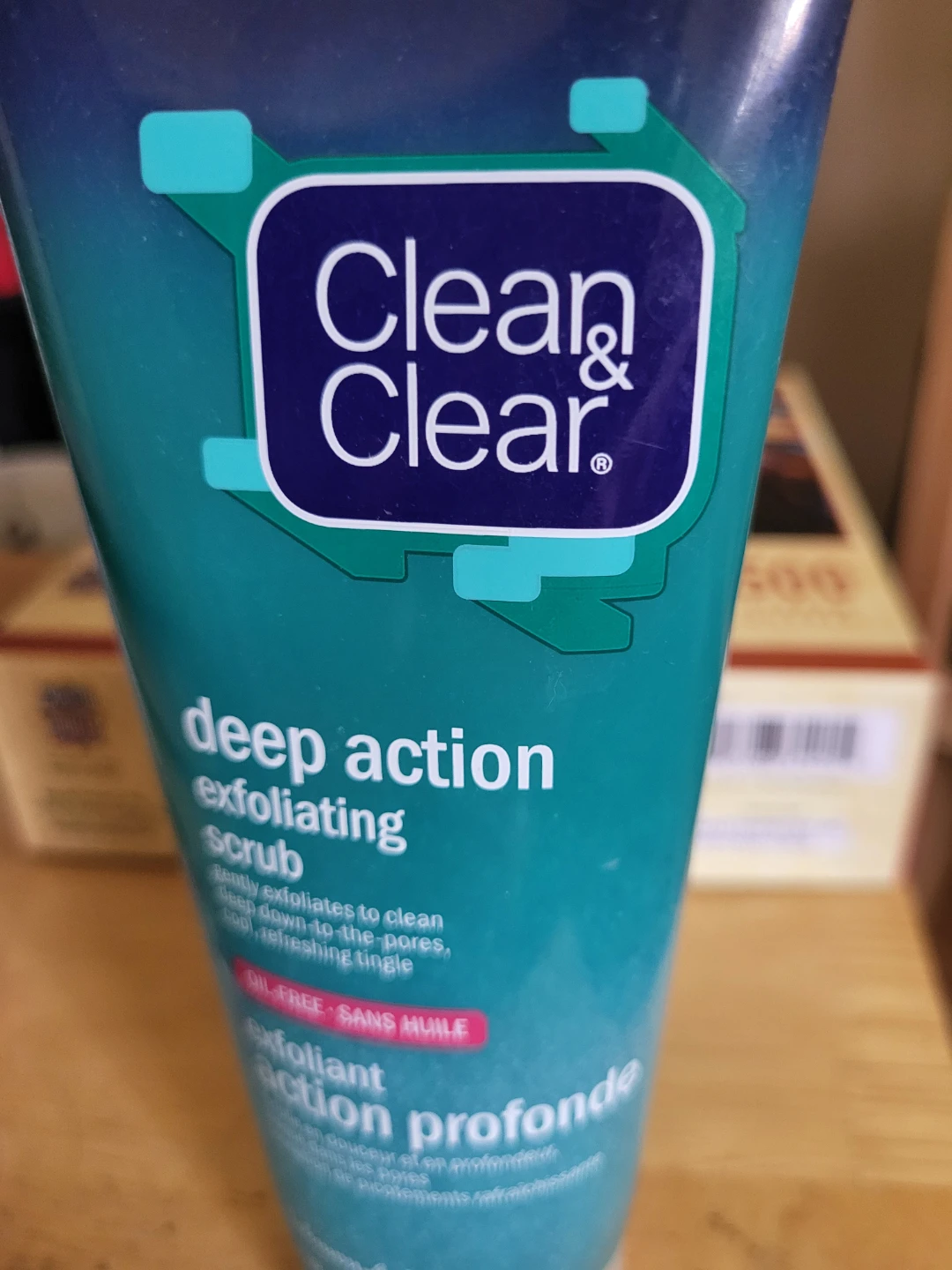 Clean & Clear Deep Action Exfoliating Scrub