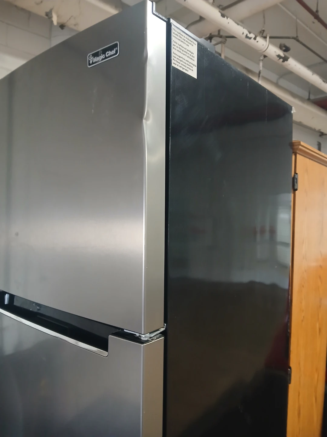 Refrigerator good conditio is 6 feet tall - photo 3