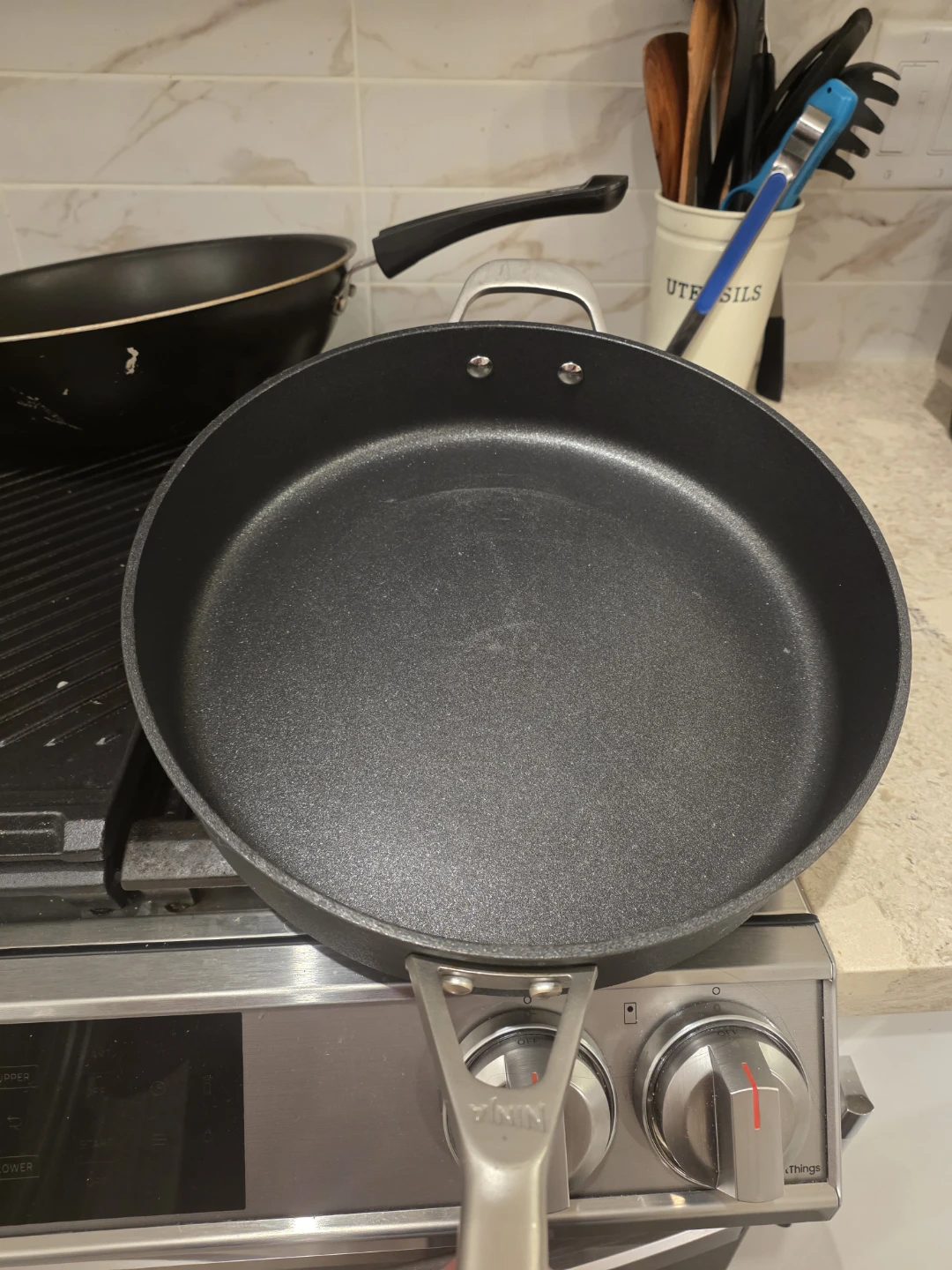 Set of 3 Ninja Foodi NeverStick Frying Pan with Lid - photo 3