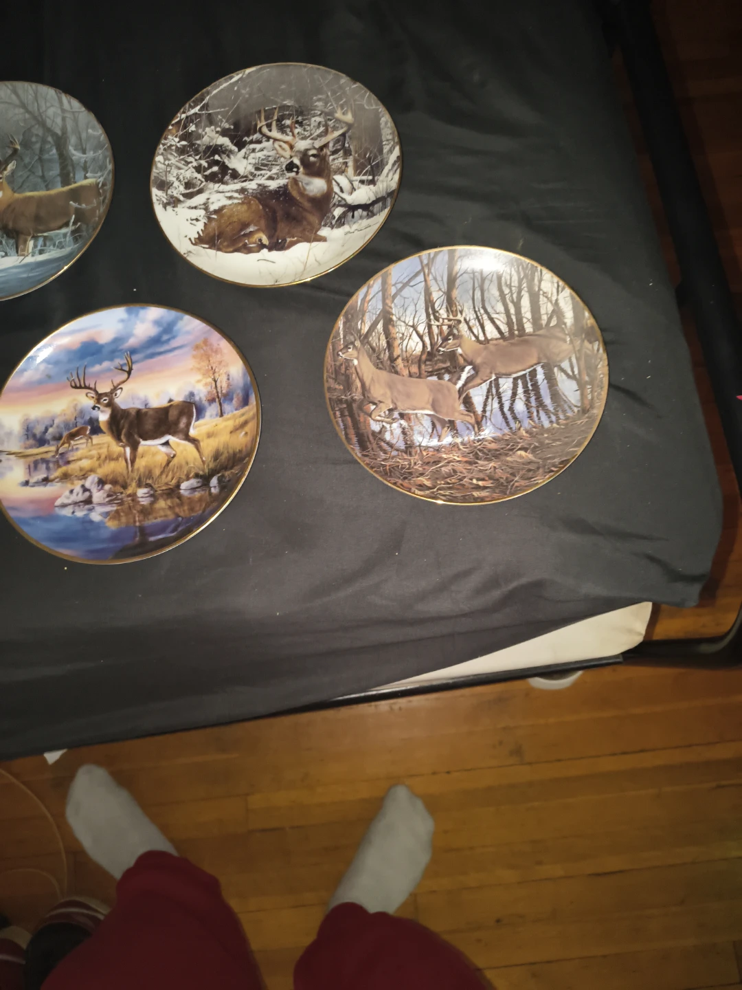 Collection of 5 Decorative Deer Plates - photo 2