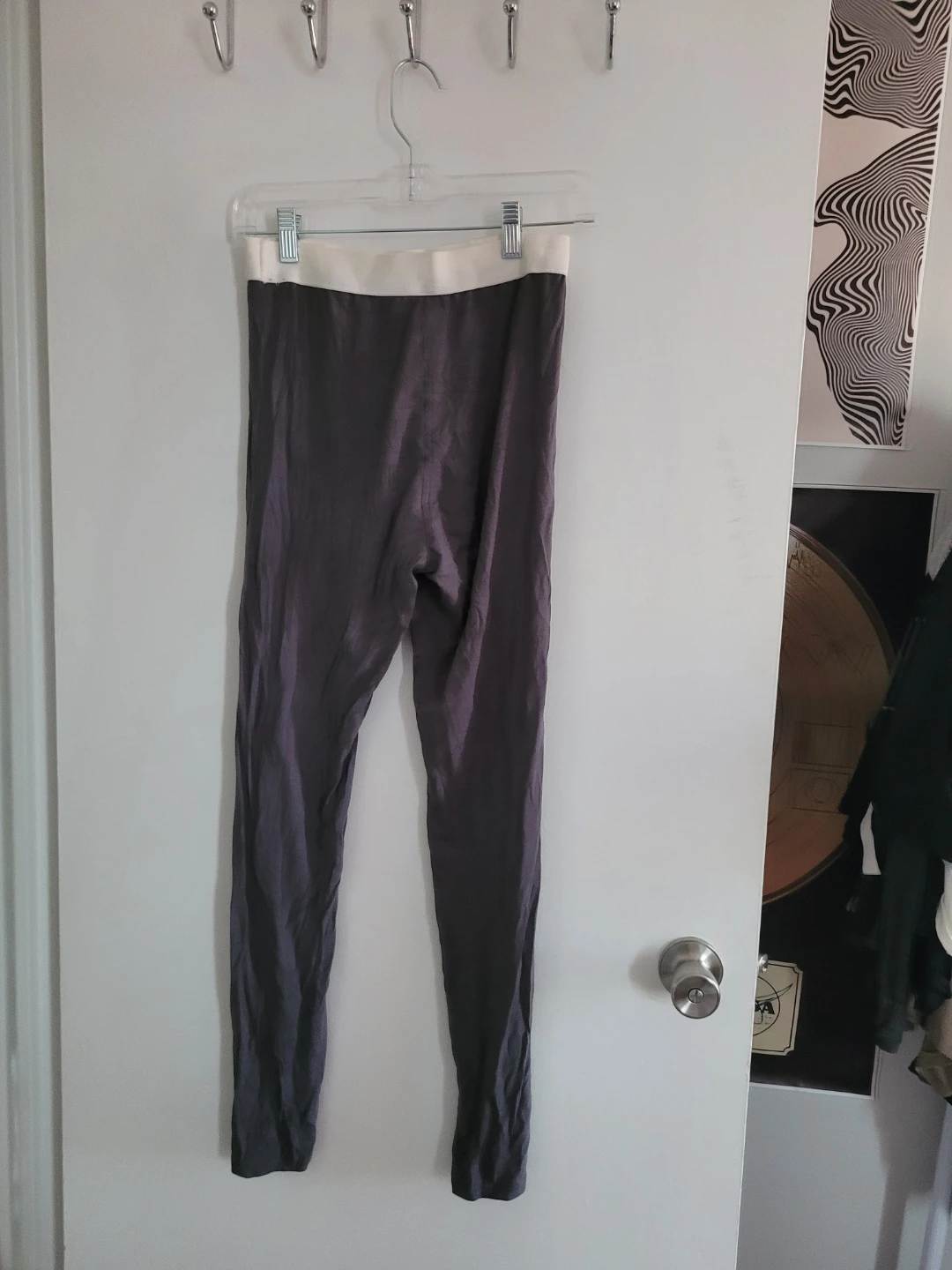 Grey Leggings with White Waistband - photo 2