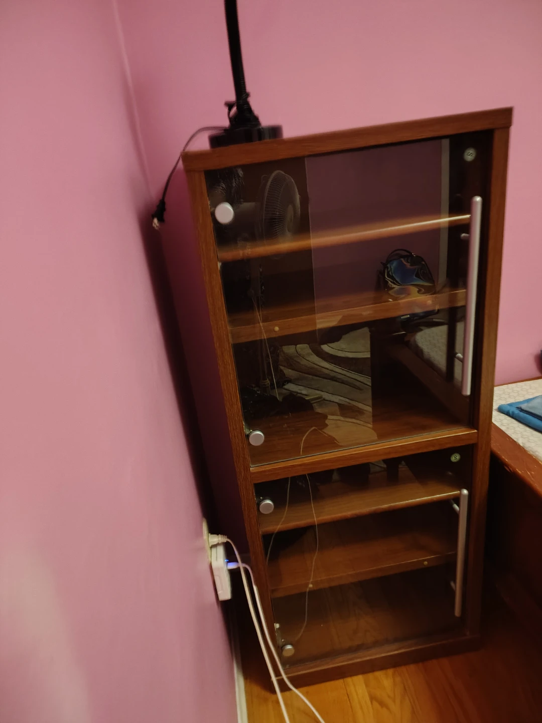 Glass Door Media Stand / Storage Shelf - photo 3