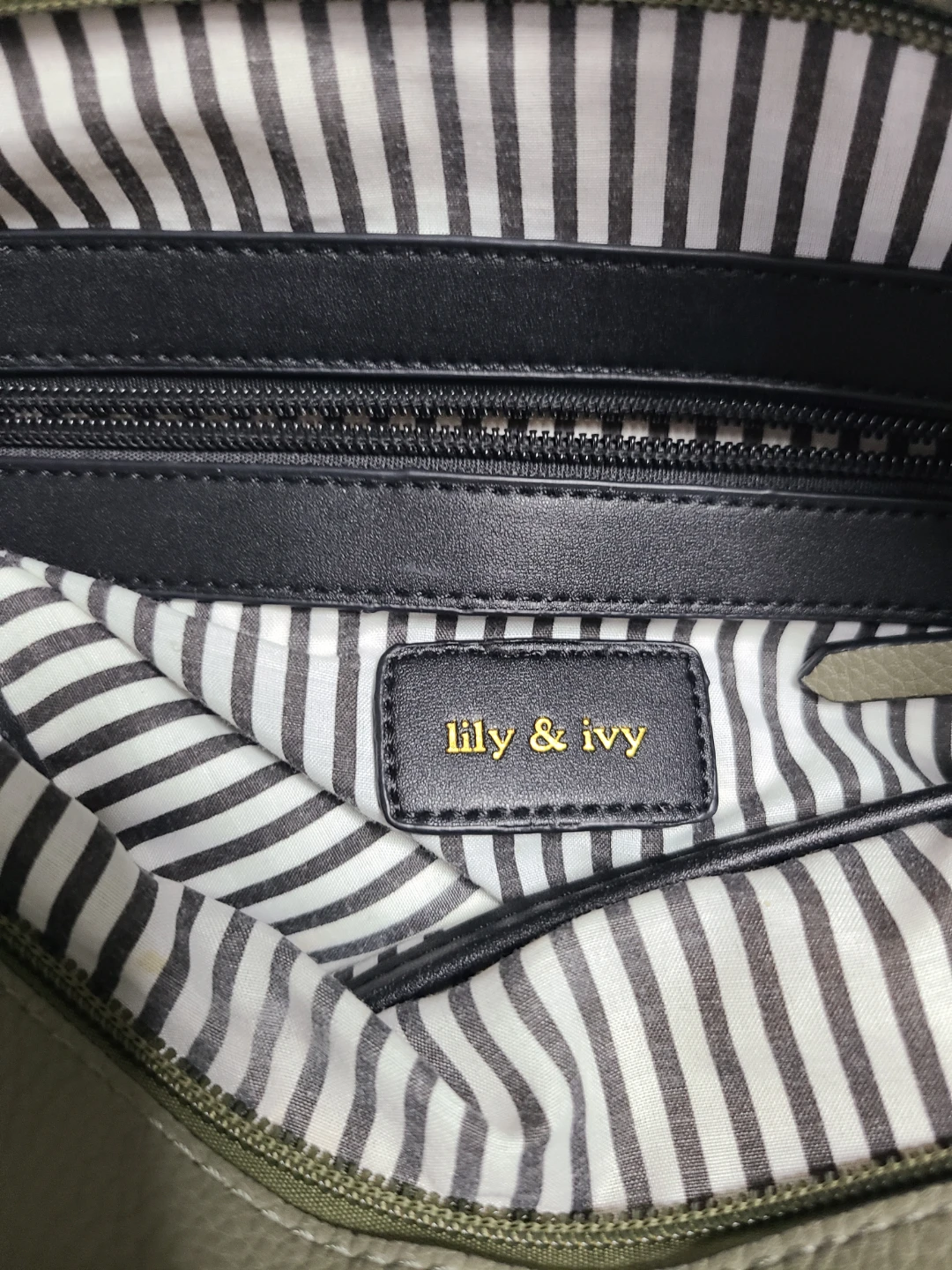 Lily & Ivy Grey Faux Leather Shoulder Bag - photo 2