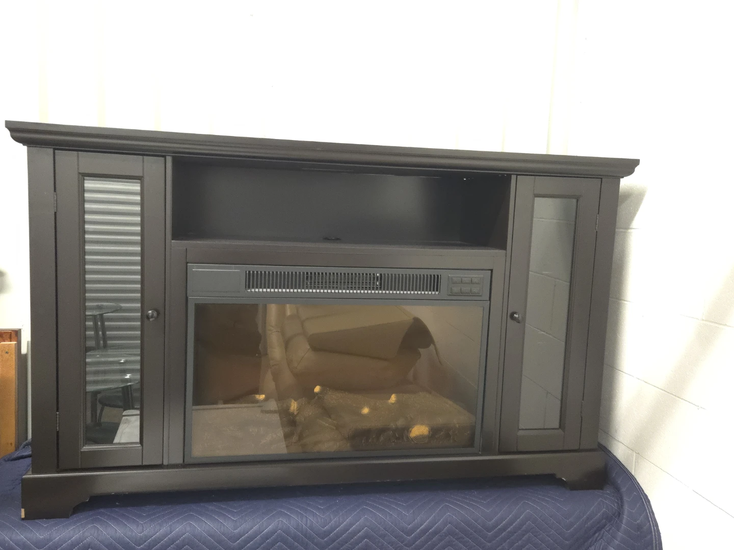 MasterFlame Kingwood Electric Fireplace Mantel - photo 2