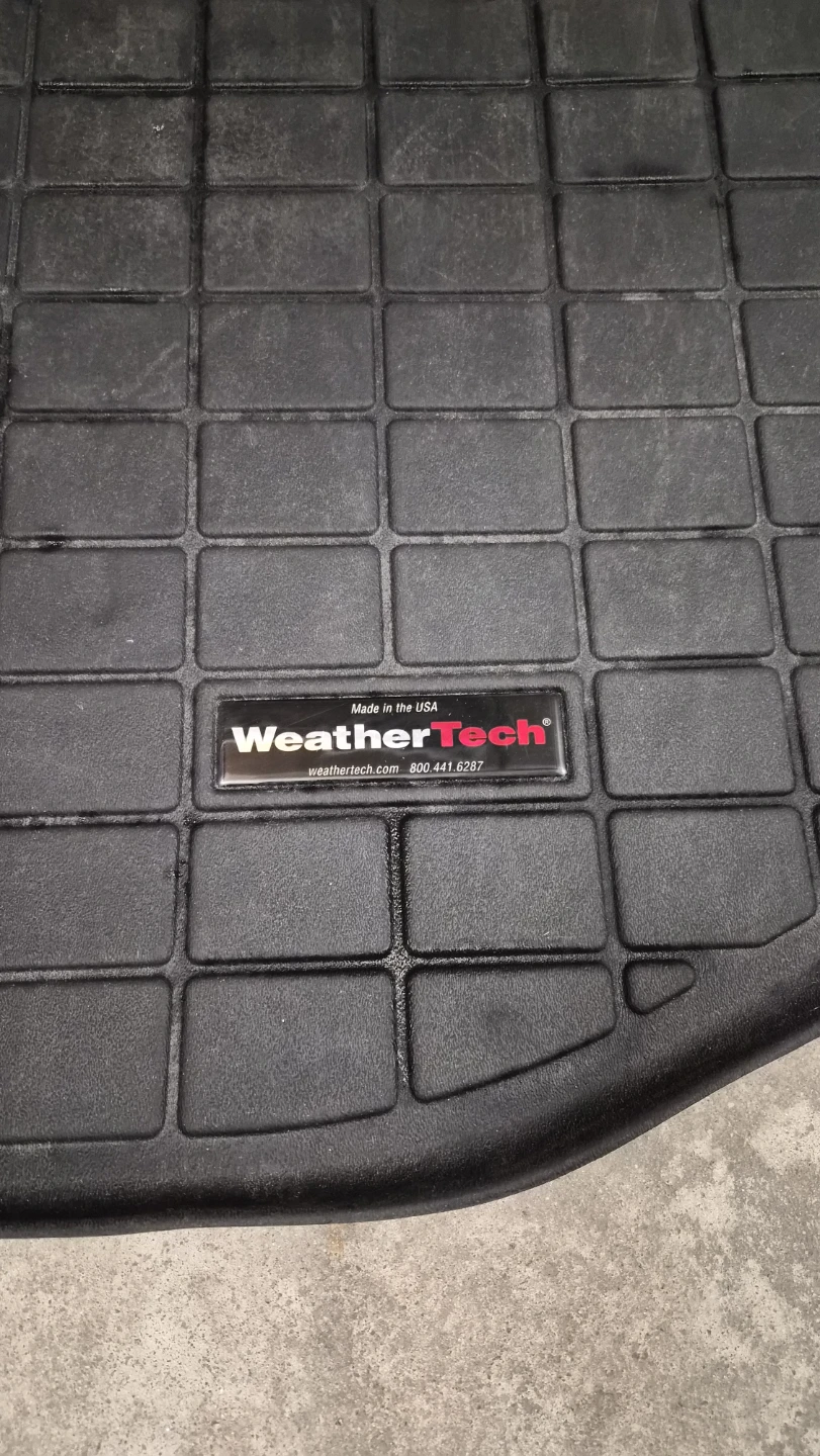 Grand Cherokee - WeatherTech Cargo Liner - photo 3