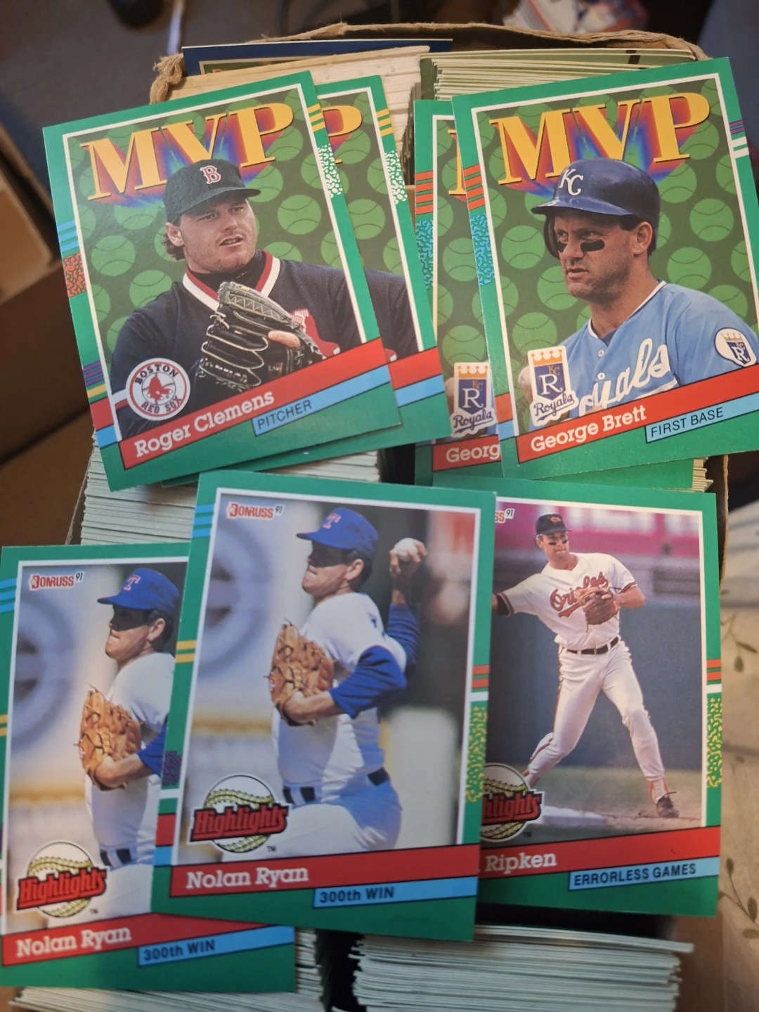 Huge box lot of Sports Cards - photo 3