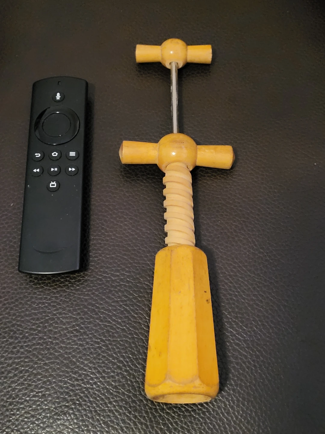 Vintage MCM Wooden Corkscrew - photo 3