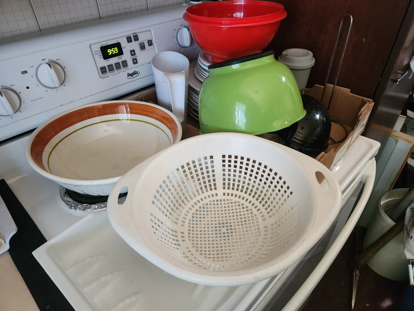 Assorted Kitchenware - Bowls, Plates, Mugs & More - photo 4