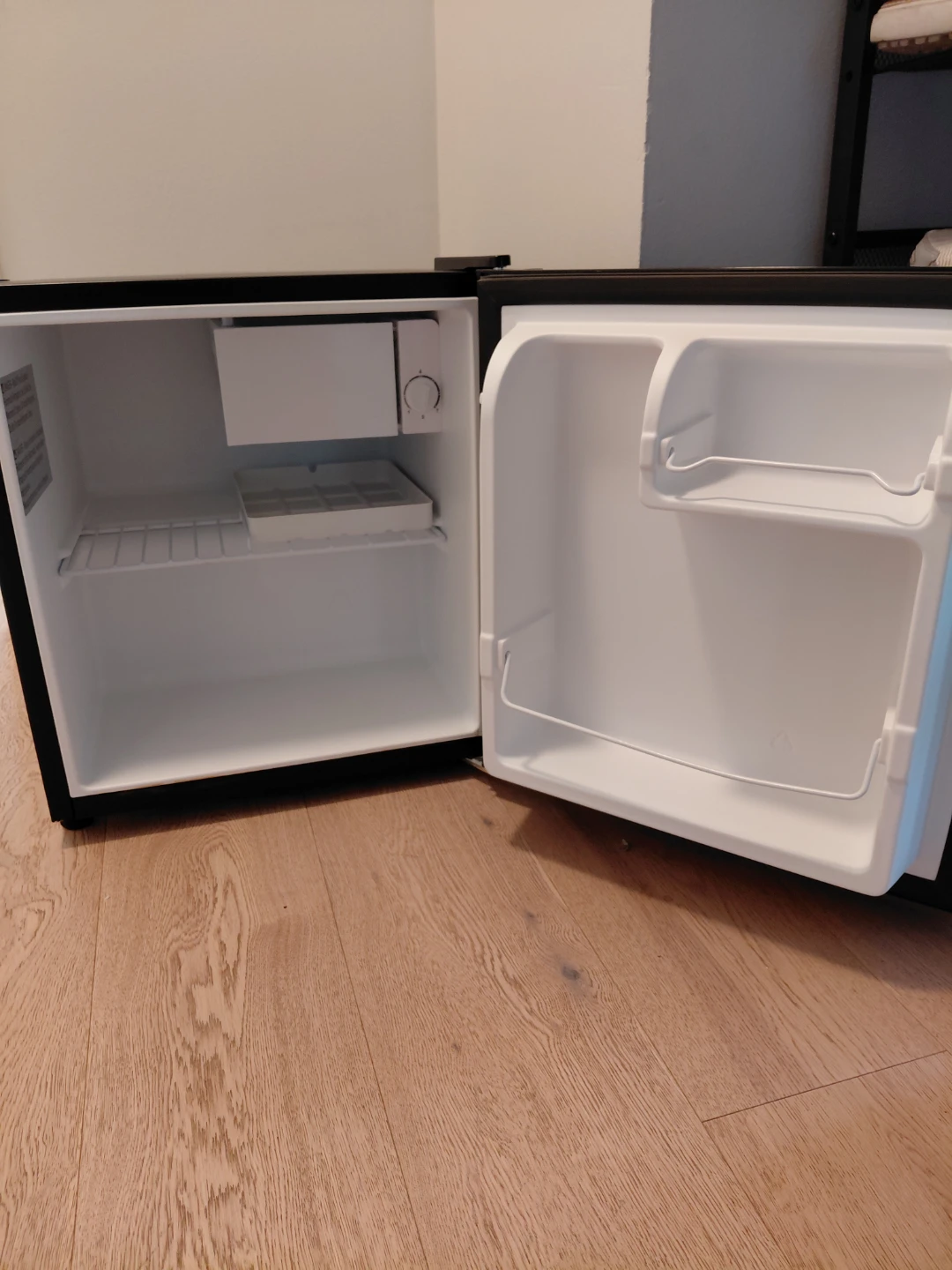 Galanz GL17BK Mini Fridge - photo 2