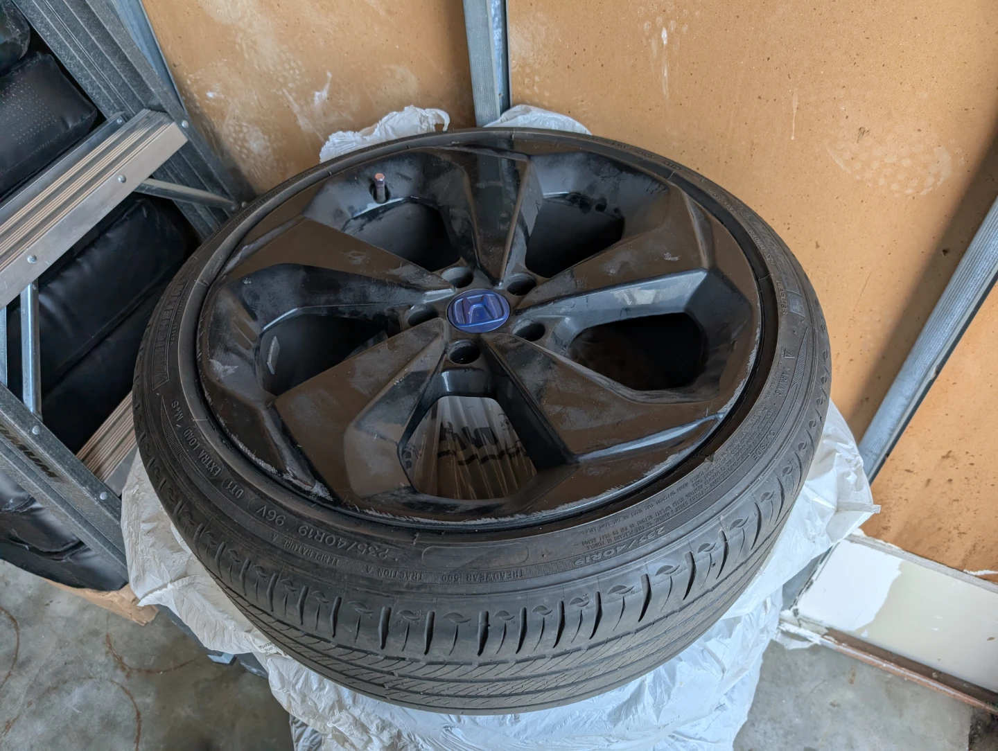 Michelin 235/40R19 Tire - photo 2