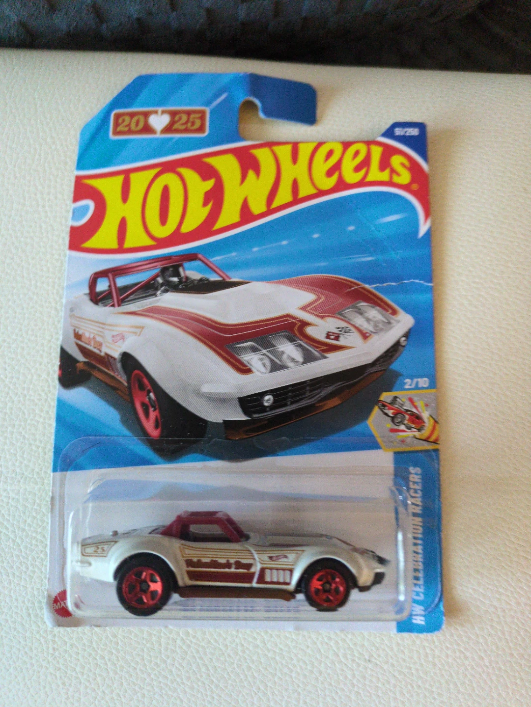 Hot Wheels HW Celebration Racers 1969 Corvette Stingray