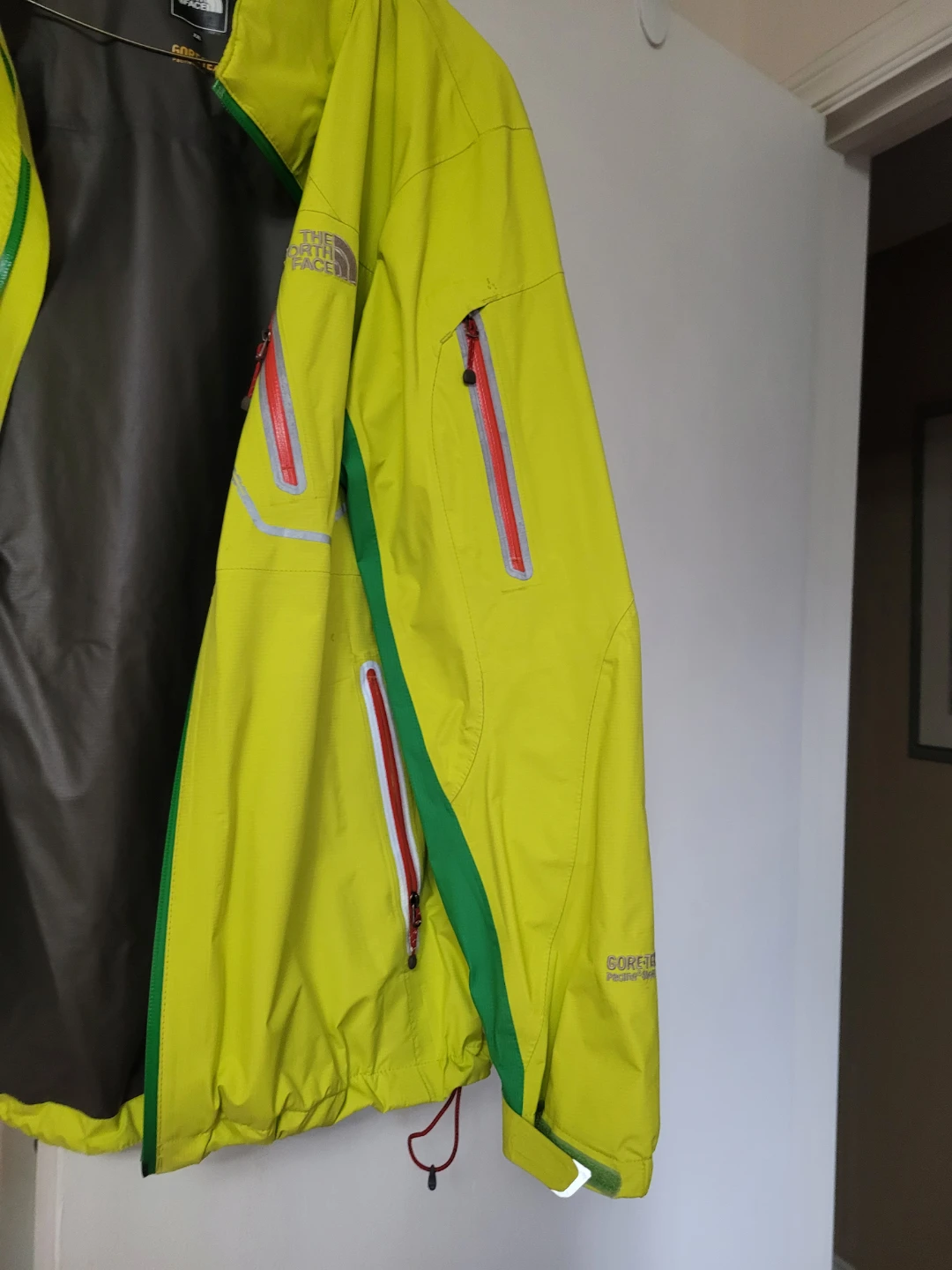 The North Face Summit Series Gore-Tex Jacket XL - photo 2