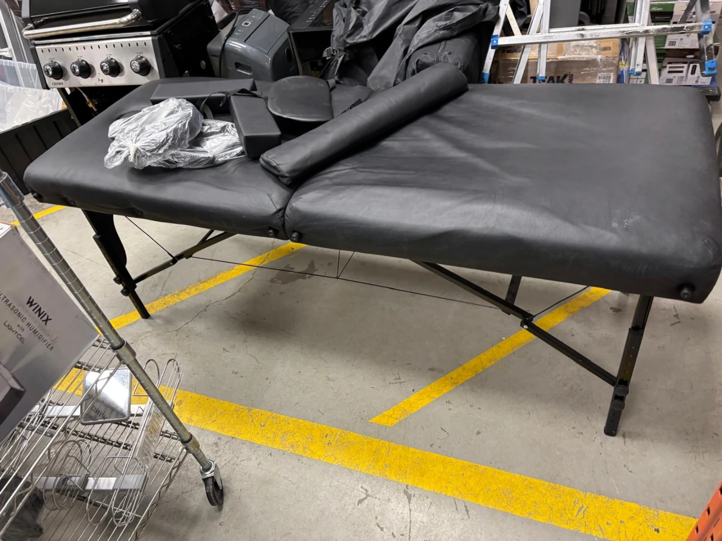Best Massage 30-in. Premium Plus Massage Table Bundle