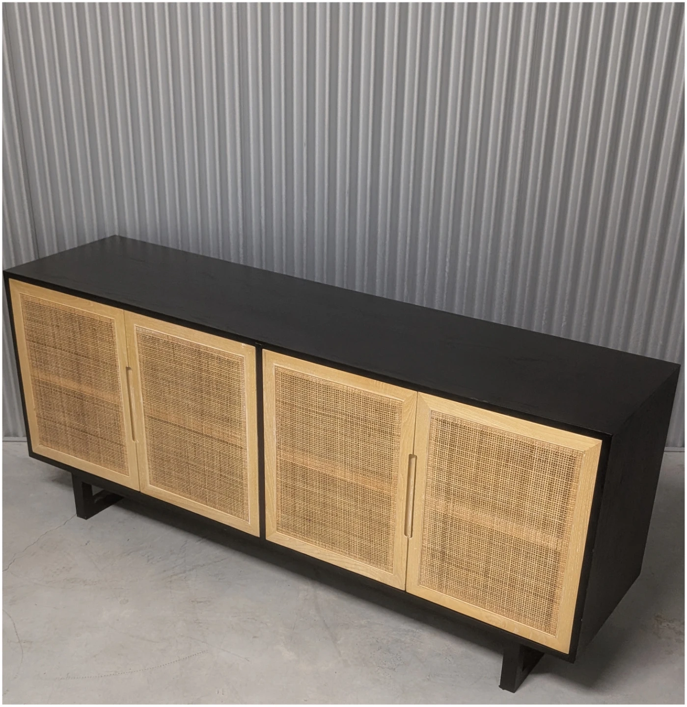 Solid Wood Cabinet/Credenza/Sideboard/Entertainment Unit - photo 2