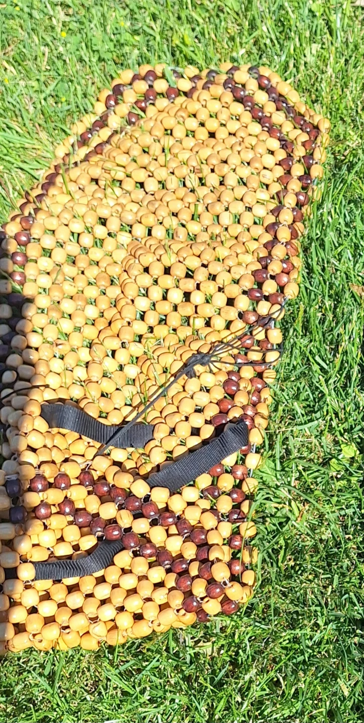 Wood Bead Seat Cover (Kit Cat Club rescue)
