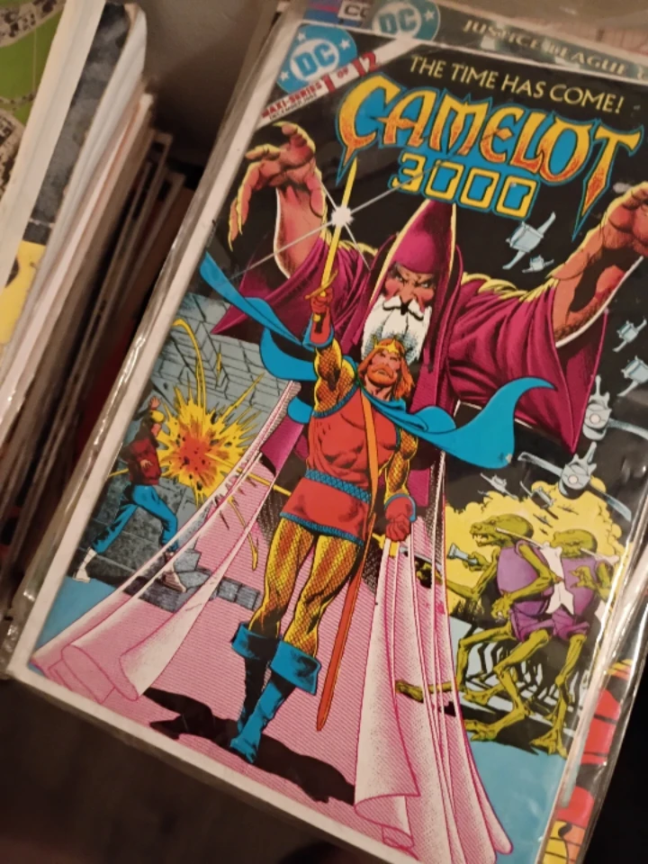 DC Comics Camelot 3000 Comic Book