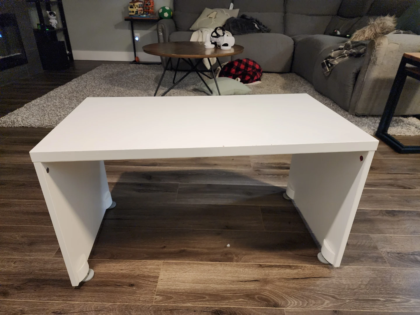 White Coffee Table - photo 3