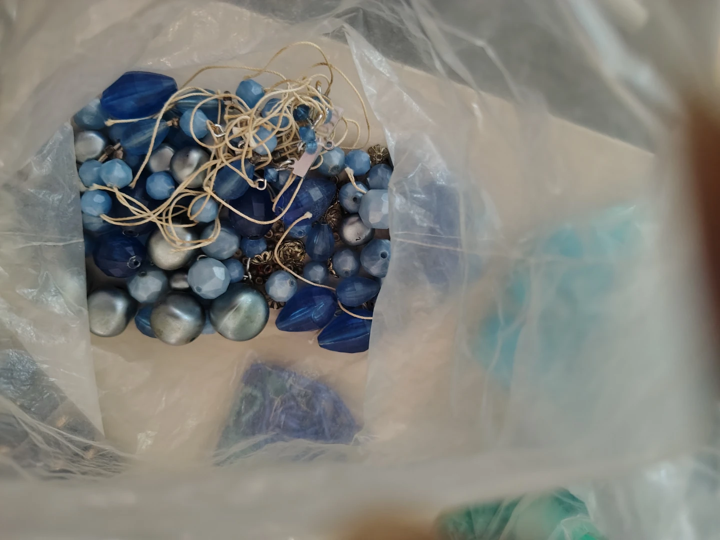 Assorted Vintage Beads Blue Tones - photo 4