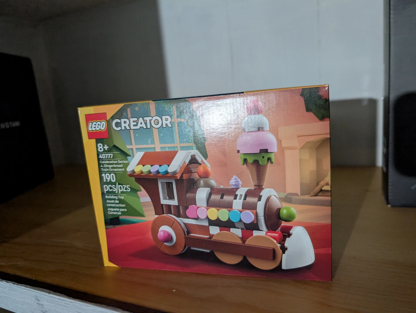 BNIB LEGO Creator Gingerbread Train FACTORY SEALED