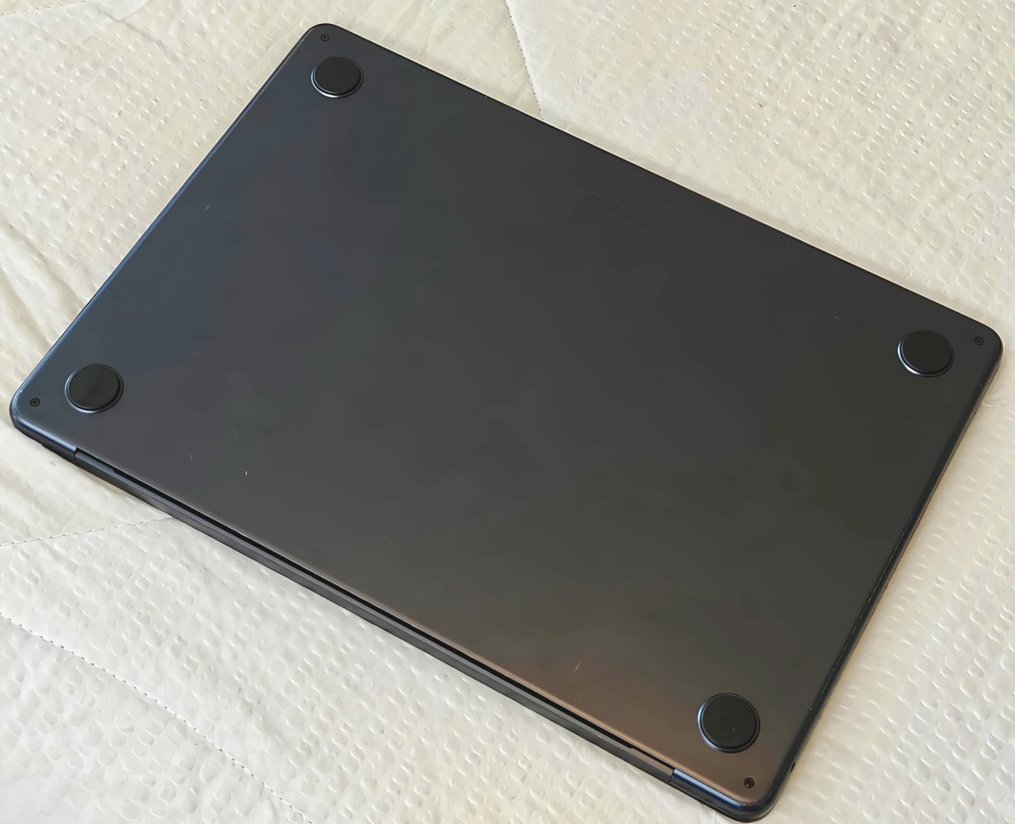 MacBook Air Midnight 13 (2022) M2 – 8GB/256GB– Very Clean - photo 4