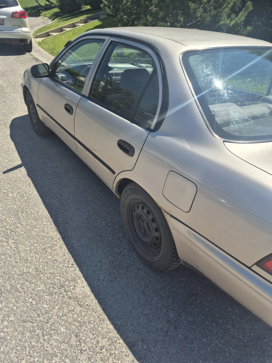 1995 Toyota Corolla DX Sedan - photo 4