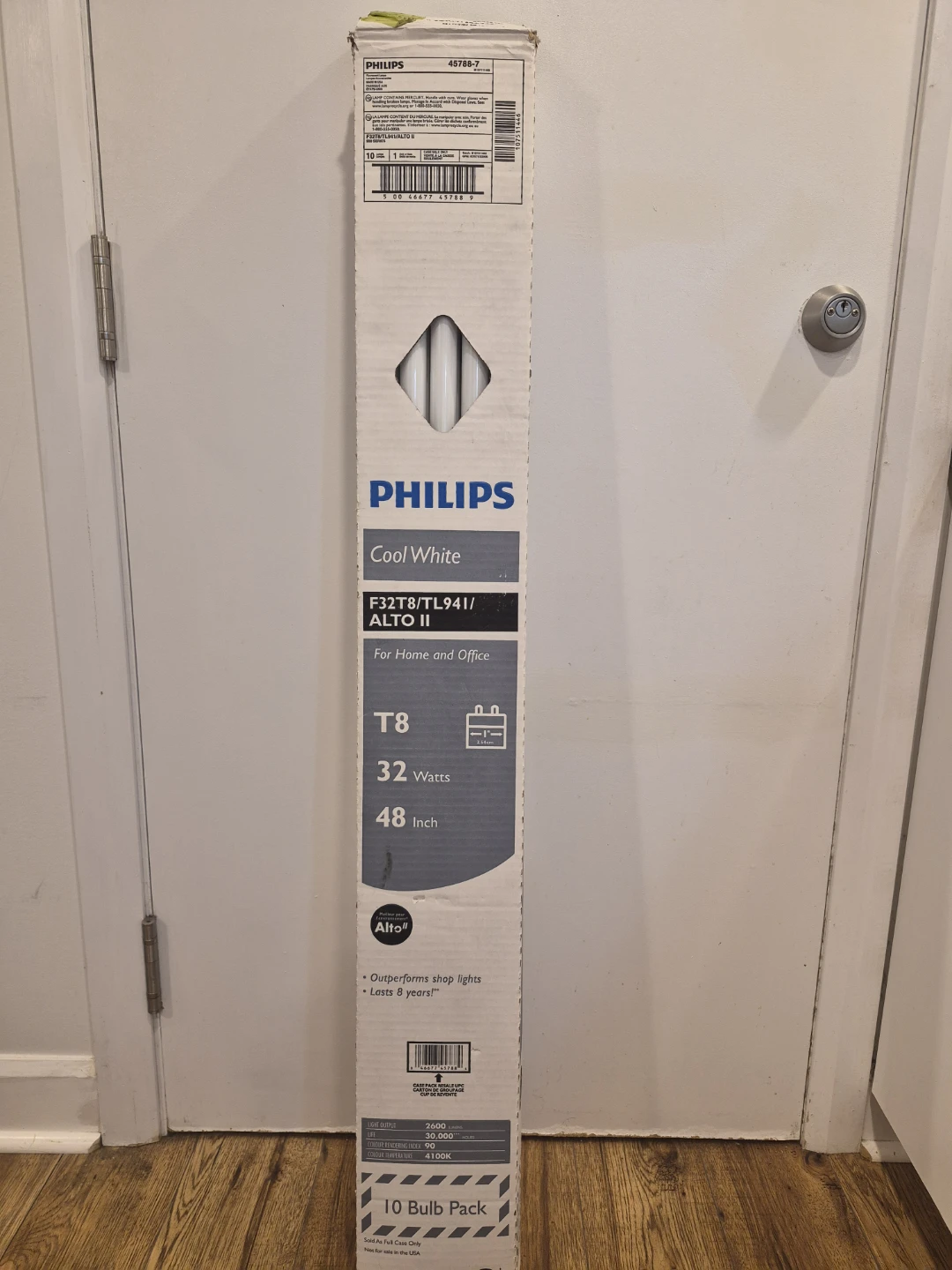 Philips Cool White Fluorescent Light Bulbs - T8 48 inch