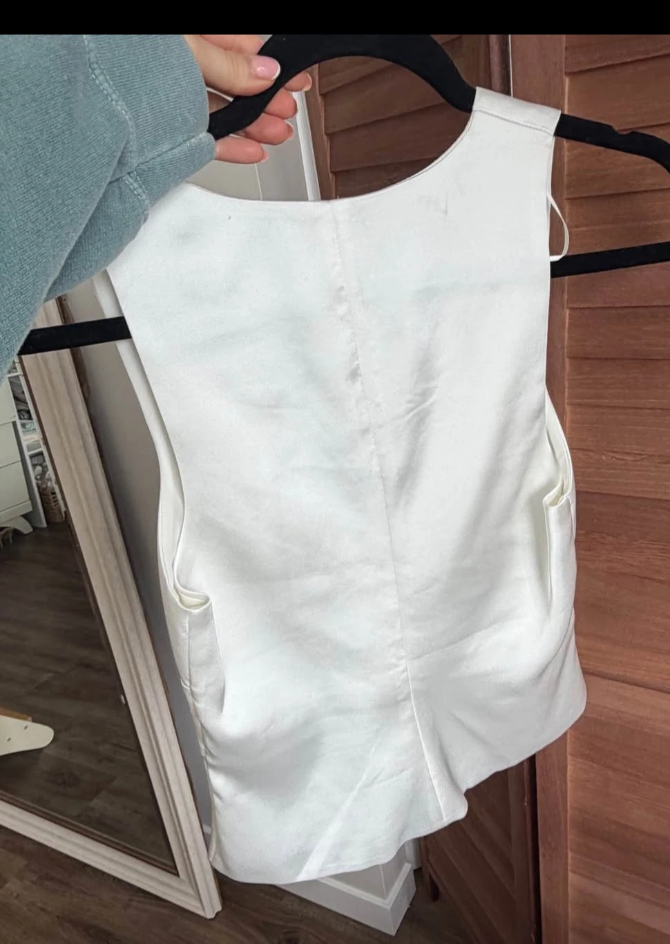 Zara White V-Neck Sleeveless Top - photo 3