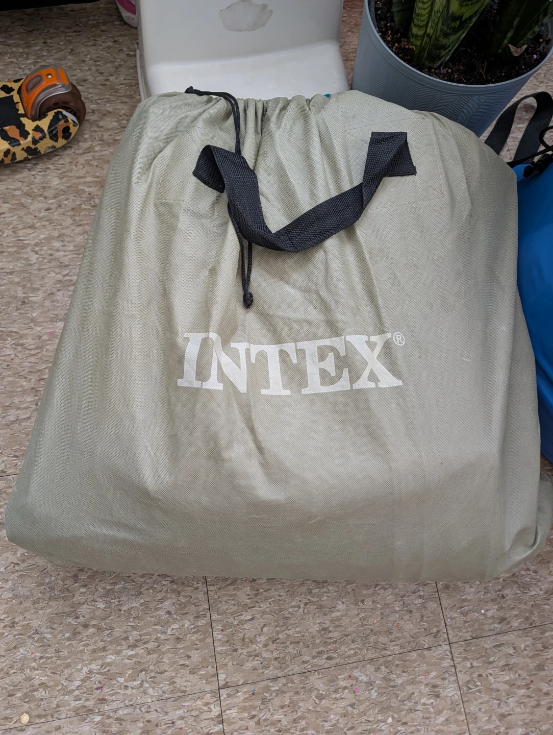 Intex TruAiro Queen Air Mattress - photo 3